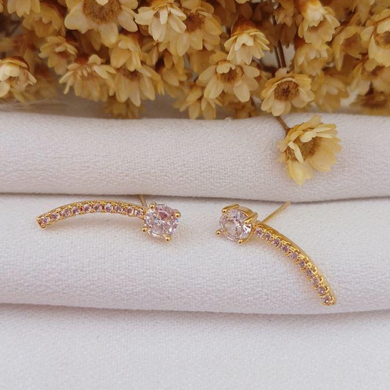 EAR CUFF